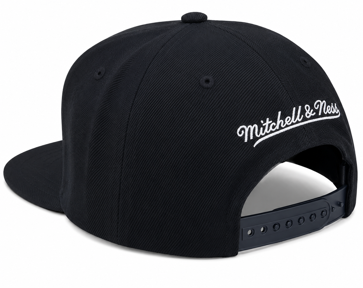 Brooklyn Nets NBA XL BWG Mitchell & Ness Snapback Hat for Men product image 3, provided for visual reference and product