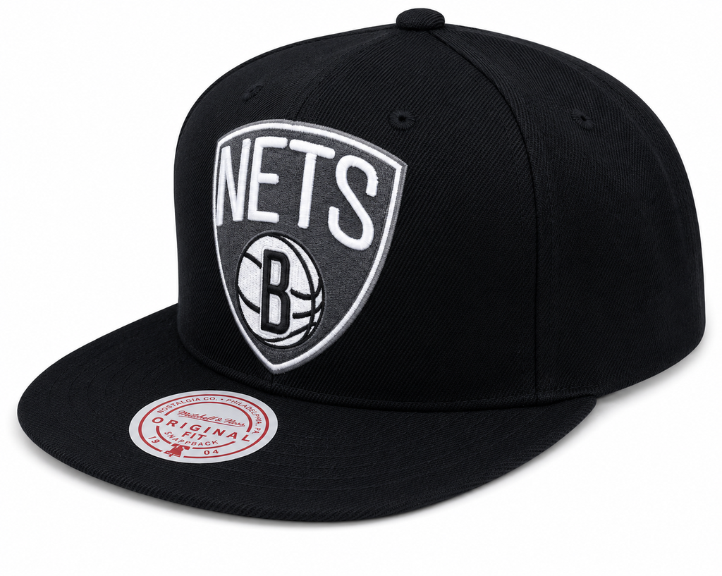 Brooklyn Nets NBA XL BWG Mitchell & Ness Snapback Hat for Men product image 1, provided for visual reference and product