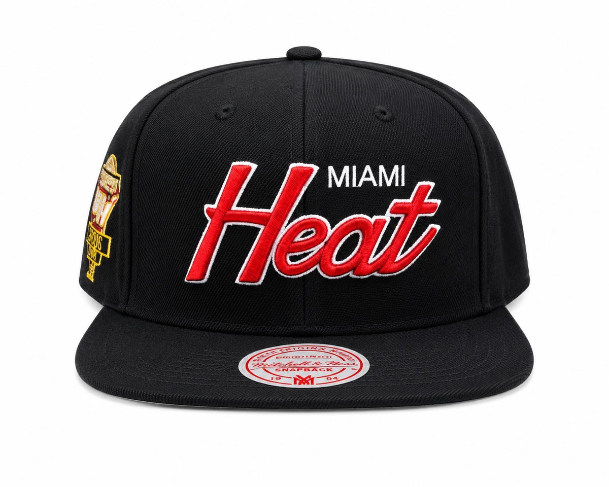 Miami Heat 2006 NBA Champions Mitchell & Ness Champ Year Trophy Black Snapback Hat for Men product image 2, provided for