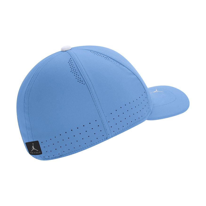 Nike Men North Carolina Blue AeroBill Swoosh Classic 99 One Size Stretch Sideline Hat product image 2, provided for visual