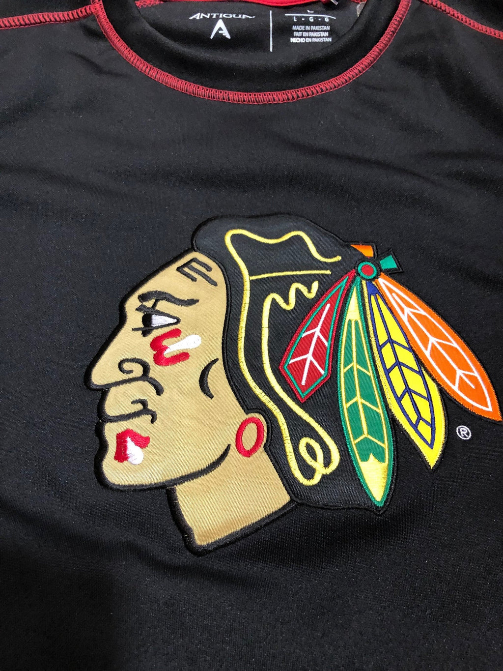 Chicago Blackhawks Volt Logo Fleece Sweatshirt By Antigua product image 2, provided for visual reference and product detail
