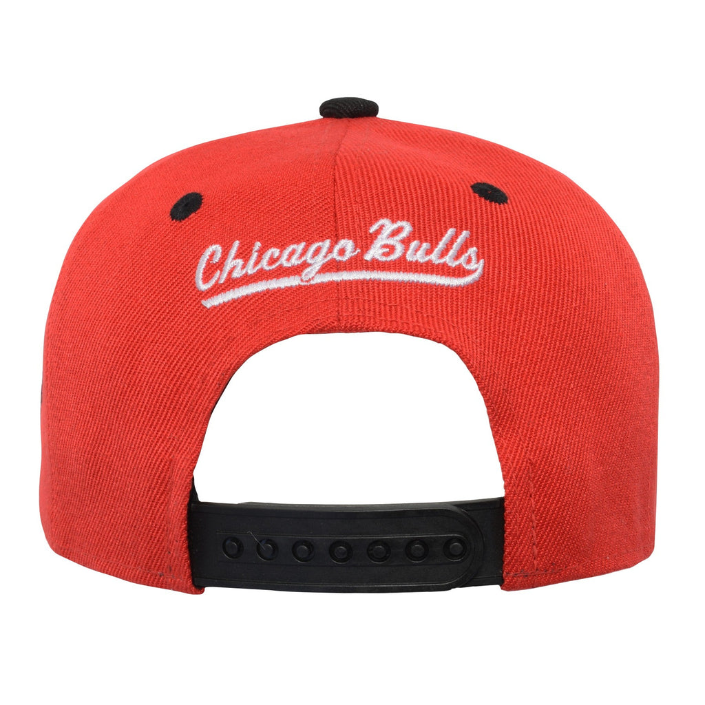 Youth Chicago Bulls NBA Two-Tone Red/Black Retro Script Adjustable Hat product image 3, provided for visual reference and