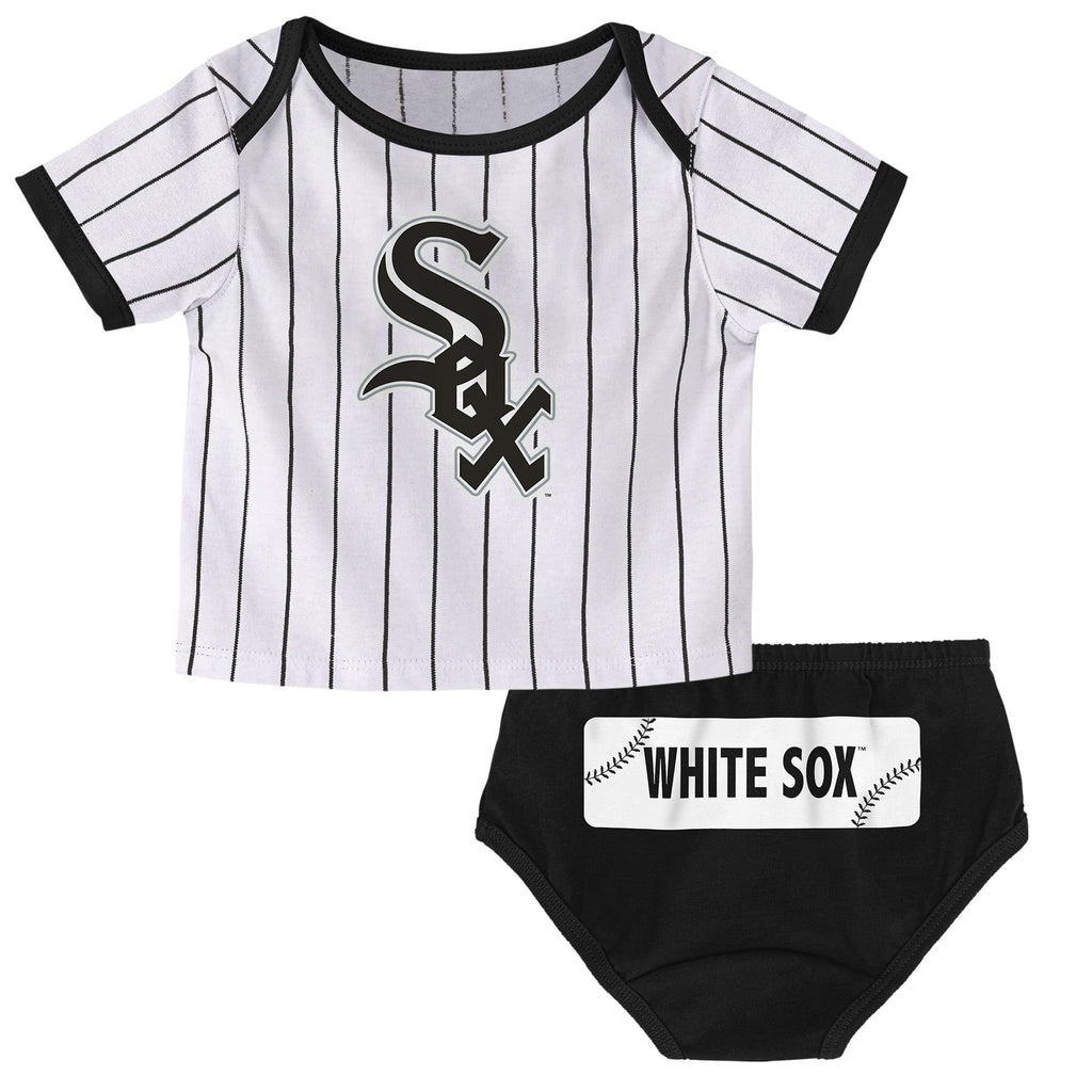 Infant MLB Chicago White Sox Relay Short Sleeve & Diaper Set product image 1, provided for visual reference and product