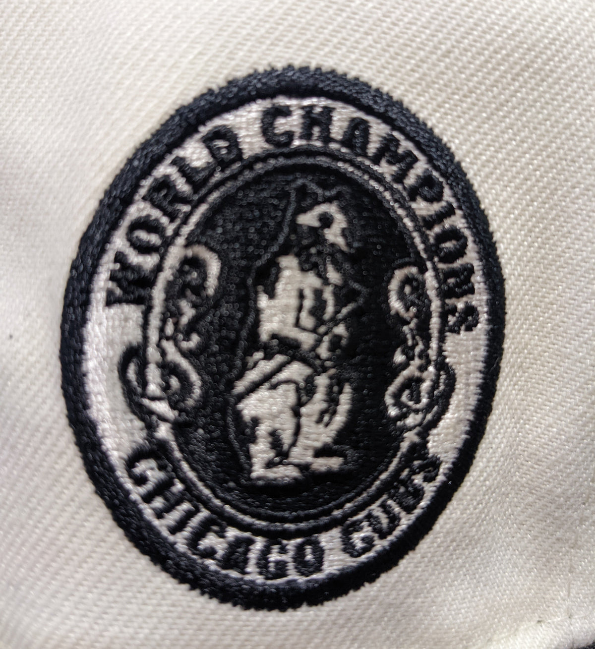 Chicago Cubs 1908 World Series Champions 2 Tone Chrome & Black New Era 59FIFTY Fitted Hat product image 6, provided for