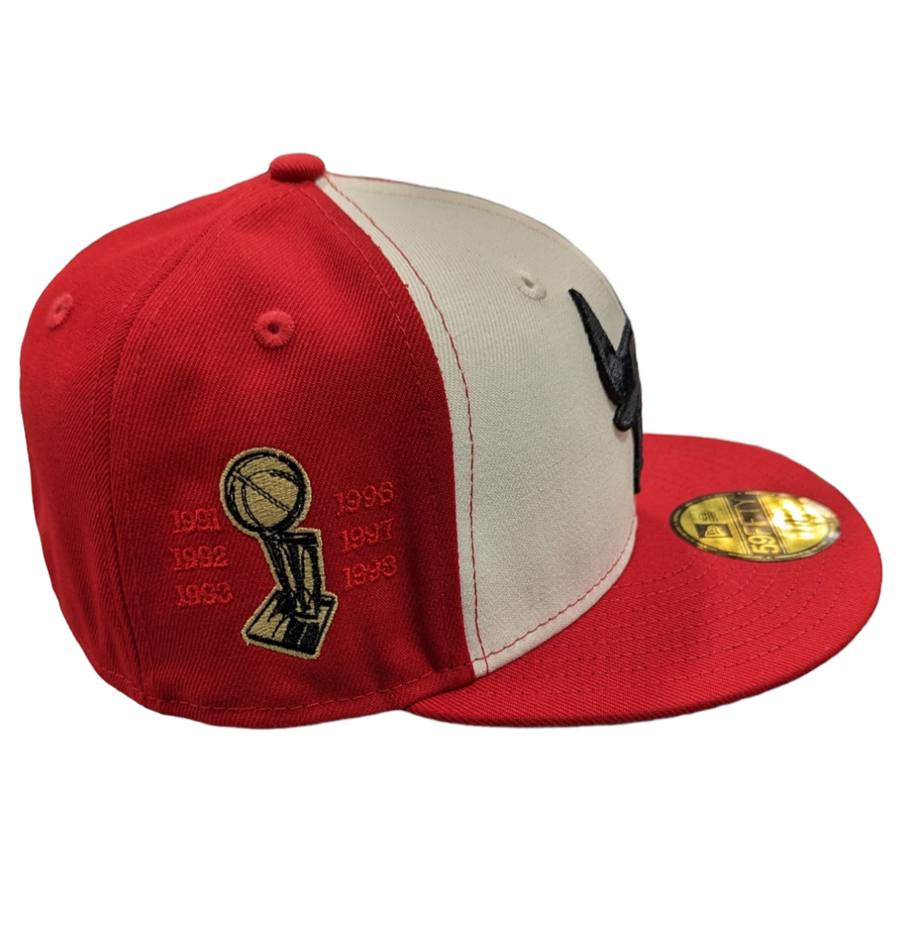 Chicago Bulls New Era Off White/Red 59FIFTY Fitted Hat product image 4, provided for visual reference and product detail