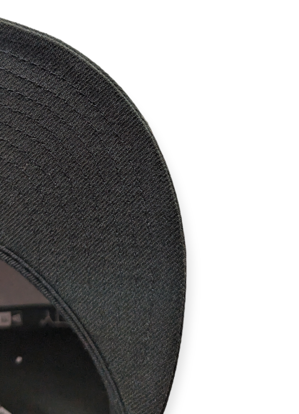 Chicago White Sox New Era Tonal Black On Black 59FIFTY Fitted Hat for Men product image 6, provided for visual reference and