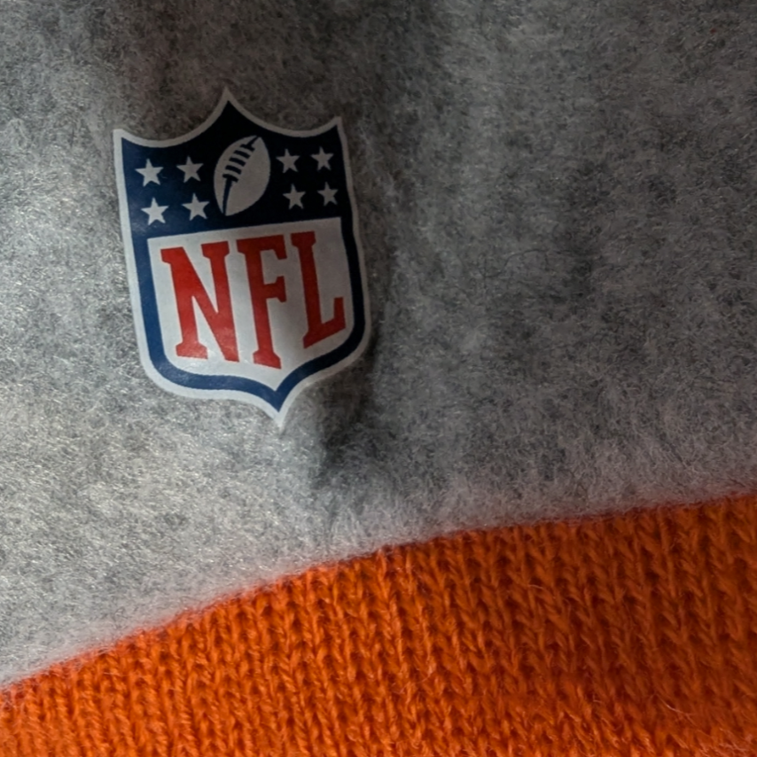 Chicago Bears New Era Orange 2019 NFL Sideline Road Reverse Sport Knit Hat - Head for Men product image 3, provided for