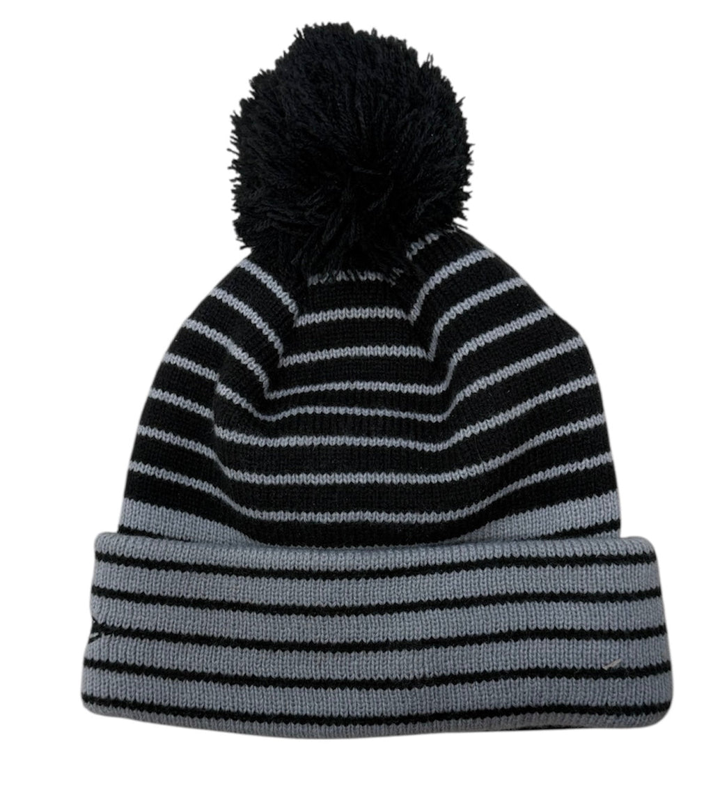 Chicago White Sox New Era Black Patch Cuffed Pom Knit Hat product image 2, provided for visual reference and product detail