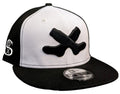 Mens Chicago White Sox New Era Black and White Cooperstown Collection 1926 Cross Socks 9FIFTY Side Patch Snapback Hat