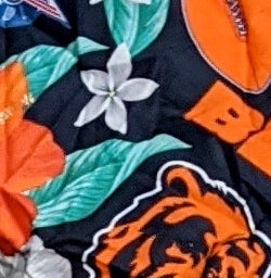 Bears Floral Button Down Hawaiian Shirt for Men product image 3, provided for visual reference and product detail review