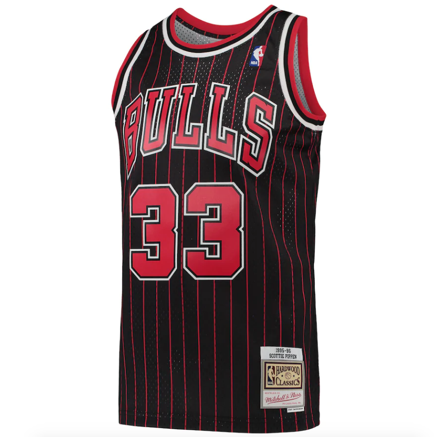 Mitchell & Ness Scottie Pippen Black Chicago Bulls Hardwood Classics 1995-96 Swingman Jersey for Men product image 2,