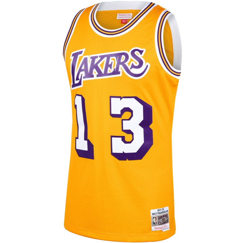 Mitchell & Ness Wilt Chamberlain Los Angeles Lakers Gold 1970-71 Hardwood Classics Swingman Jersey for Men product image 2,