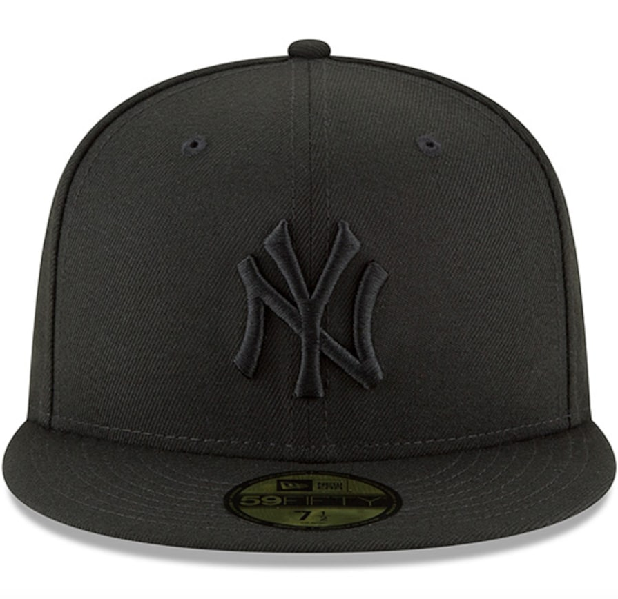 New York Yankees Tonal Black On Black 59Fifty Fitted Hat product image 2, provided for visual reference and product detail