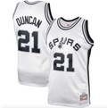 Tim Duncan San Antonio Spurs Mitchell & Ness Hardwood Classics 1998-99 Swingman Jersey - White for Men product image 1,