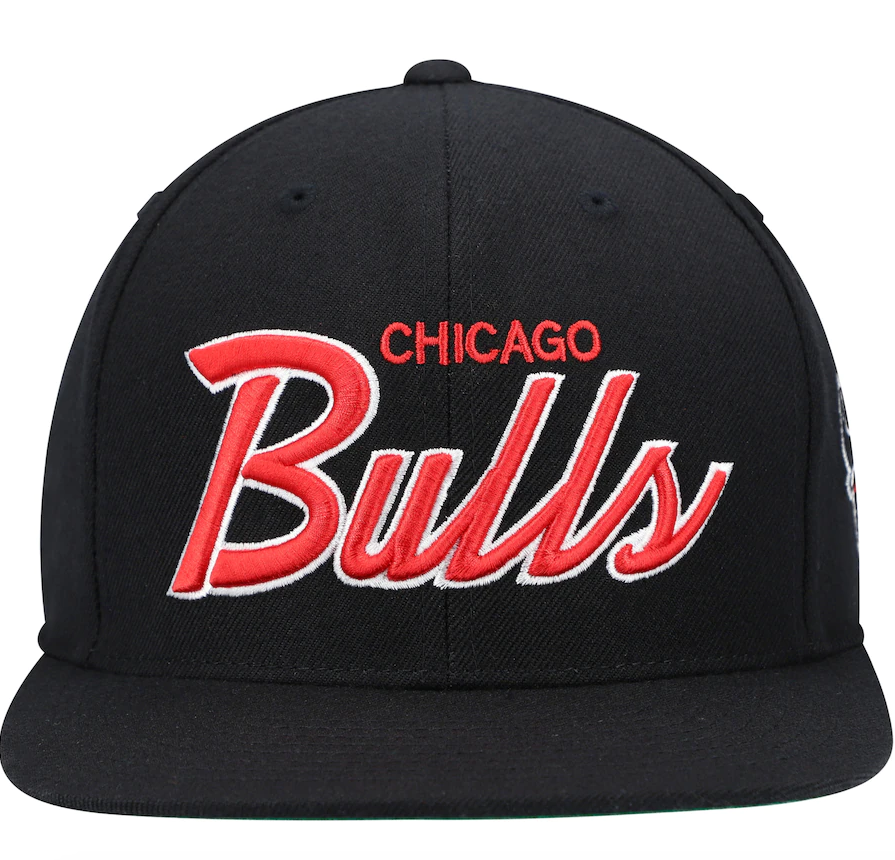 Chicago Bulls Mitchell & Ness Black Hardwood Classics Foundation Script Snapback Hat for Men product image 2, provided for