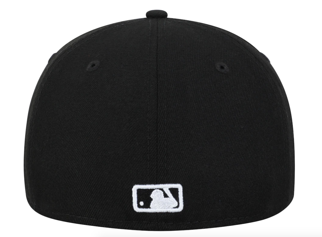 New Era Chicago White Sox B-Dub 59Fifty Black Fitted Hat for Men product image 4, provided for visual reference and product