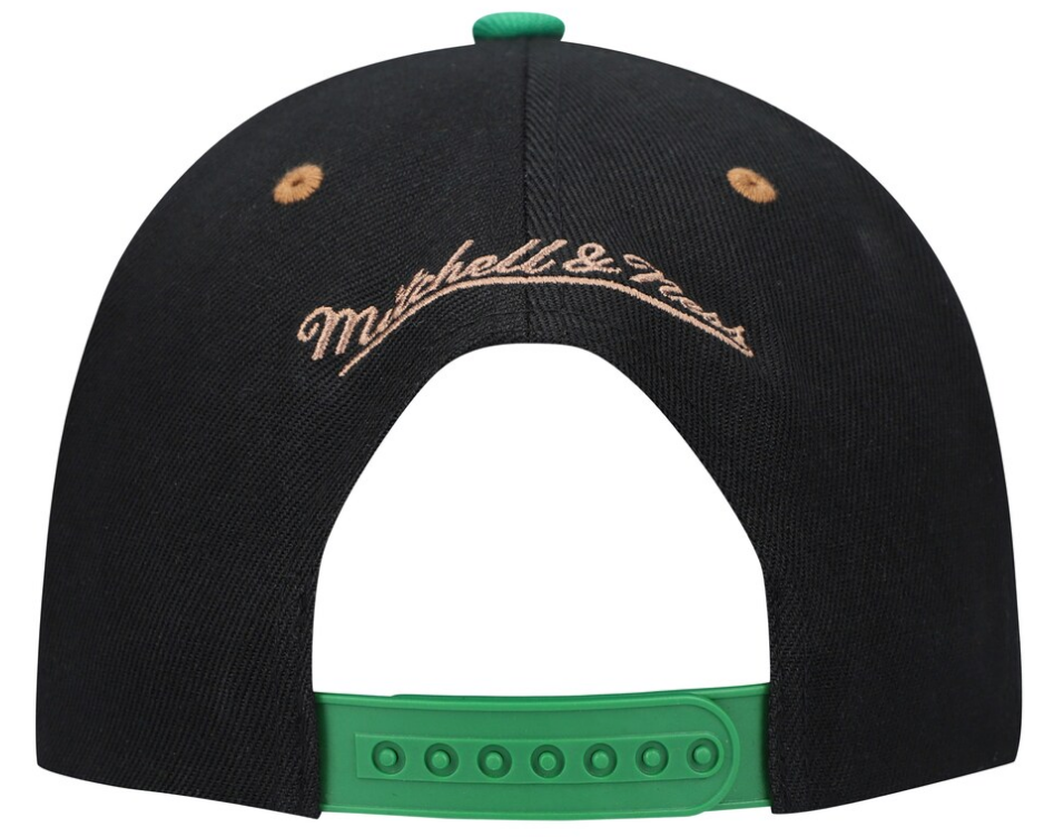 Boston Celtics Mitchell & Ness Hardwood Classics Reload 2.0 Snapback Hat - Black/Kelly Green product image 4, provided for