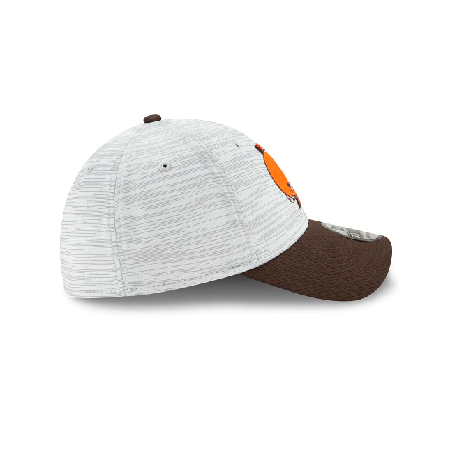 Cleveland Browns 2021 Training Camp On Field Gray/Brown New Era 39THIRTY Flex Fit Hat product image 6, provided for visual