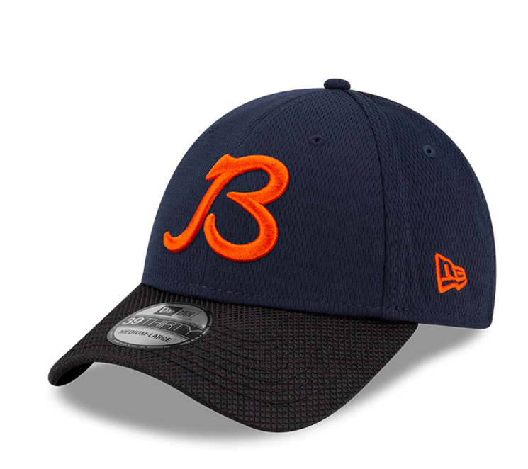 Chicago Bears New Era Navy/Black 2021 NFL Sideline Road 39THIRTY Flex Hat for Men product image 1, provided for visual