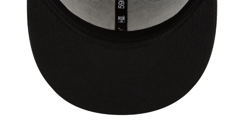 Chicago Bears New Era Navy/Black 2021 NFL Sideline Road 59FIFTY Fitted Hat for Men product image 3, provided for visual