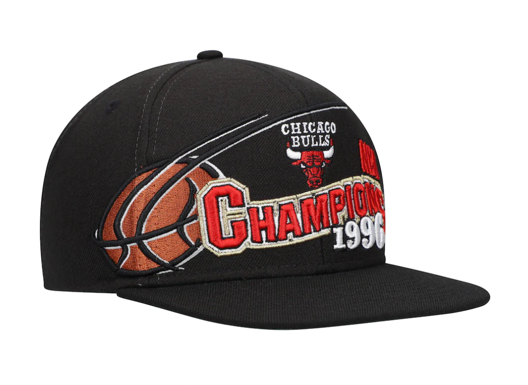 Chicago Bulls Mitchell & Ness Hardwood Classics 1996 NBA Champions Wave Snapback Hat - Black product image 3, provided for