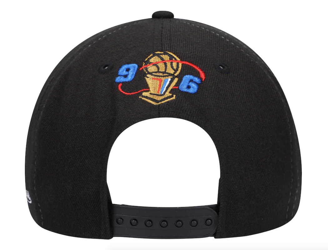Chicago Bulls Mitchell & Ness Hardwood Classics 1996 NBA Champions Wave Snapback Hat - Black product image 4, provided for