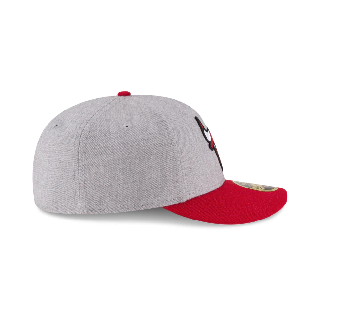 Chicago Bulls 2 Tone Heather Gray And Red Authentic Collection On Field Low Crown Game 59FIFTY Fitted Hat for Men product