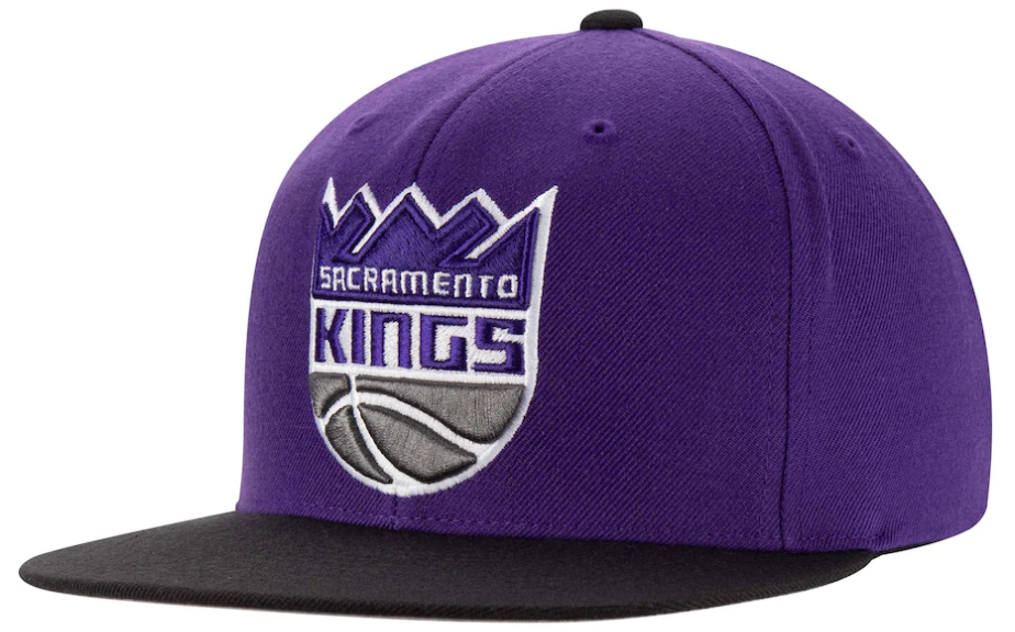 Mitchell & Ness Purple/Black Sacramento Kings Two-Tone Wool Snapback Hat for Men product image 1, provided for visual