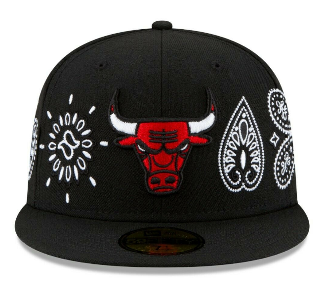 Chicago Bulls New Era Paisley Elements 59FIFTY Fitted Hat - Black product image 2, provided for visual reference and product