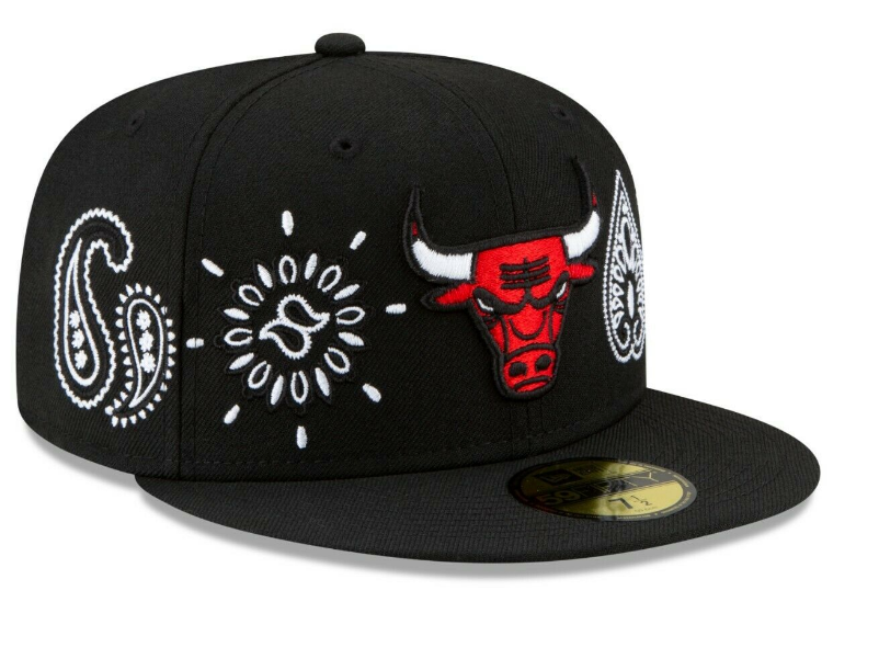 Chicago Bulls New Era Paisley Elements 59FIFTY Fitted Hat - Black product image 1, provided for visual reference and product