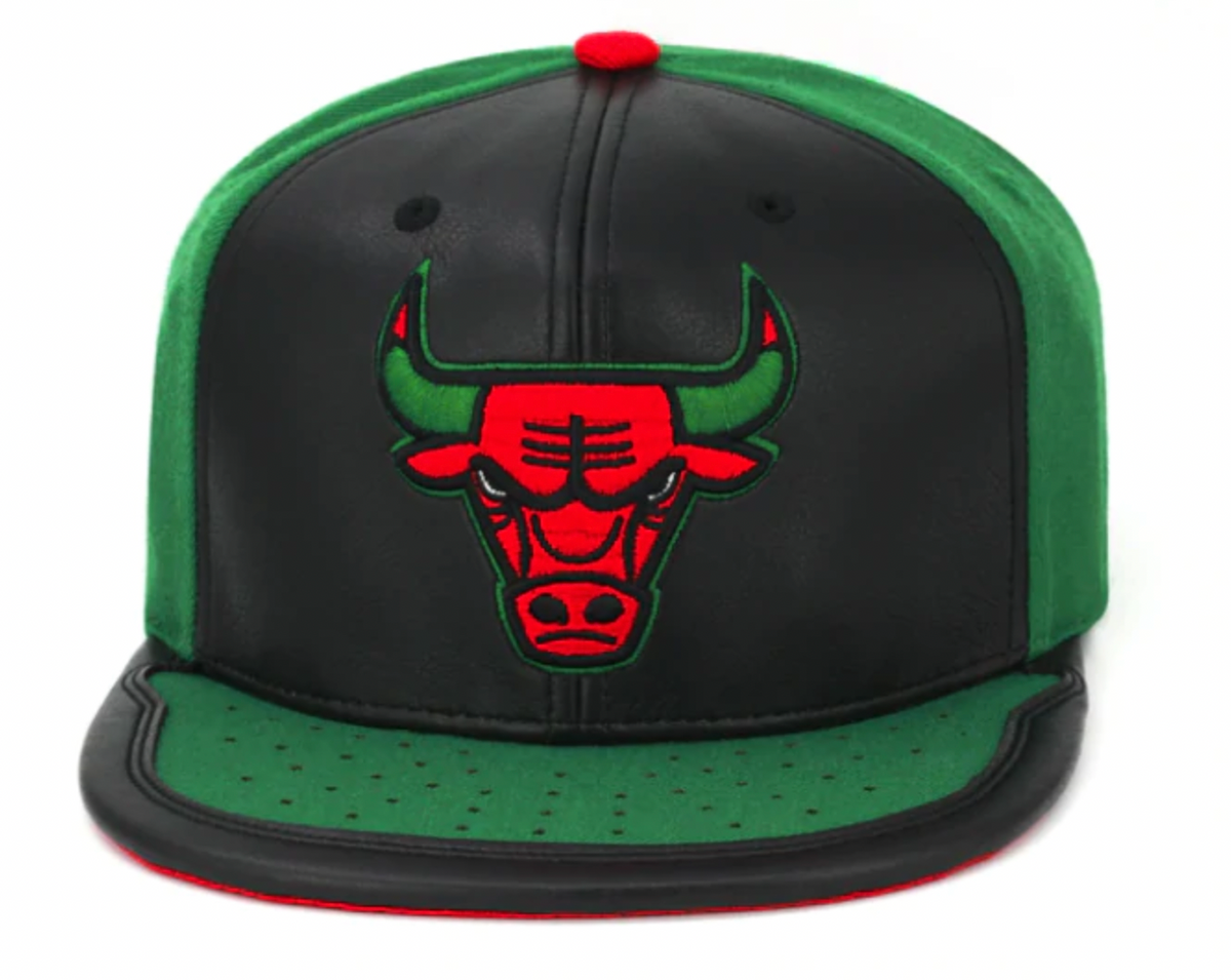 Chicago Bulls Day One Black/ Red/ Kelly Green Mitchell & Ness Snapback Hat product image 1, provided for visual reference