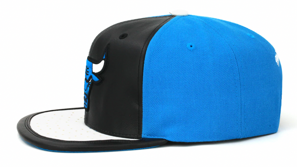 Chicago Bulls Day One Black/Blue/White Mitchell & Ness Snapback Hat product image 5, provided for visual reference and