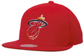 Miami Heat Mitchell & Ness HWC Ground 2.0 Snapback Hat-Red for Men product image 1, provided for visual reference and