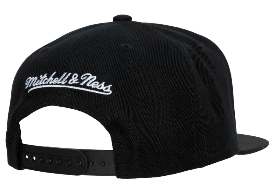 Toronto Raptors Team Script 2.0 Mitchell & Ness Snapback Hat product image 2, provided for visual reference and product