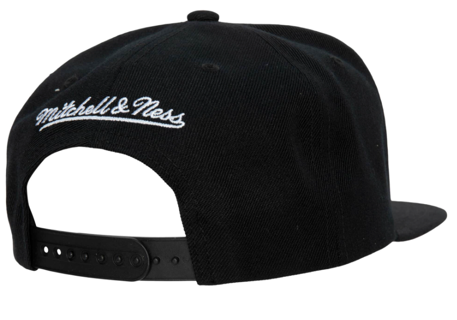 Miami Heat Team Script 2.0 Mitchell & Ness Snapback Hat product image 2, provided for visual reference and product detail