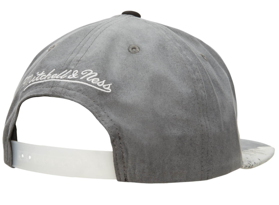 Chicago Bulls Mitchell & Ness 3M AIR JORDAN DAY 5 Snapback Hat- Gray/Silver product image 4, provided for visual reference
