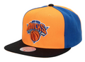 New York Knicks NBA On The Block Mitchell & Ness Snapback Hat product image 1, provided for visual reference and product