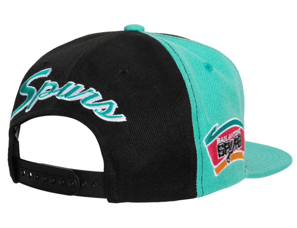 San Antonio Spurs NBA Rear Script Deadstock Mitchell & Ness Snapback Hat product image 2, provided for visual reference and