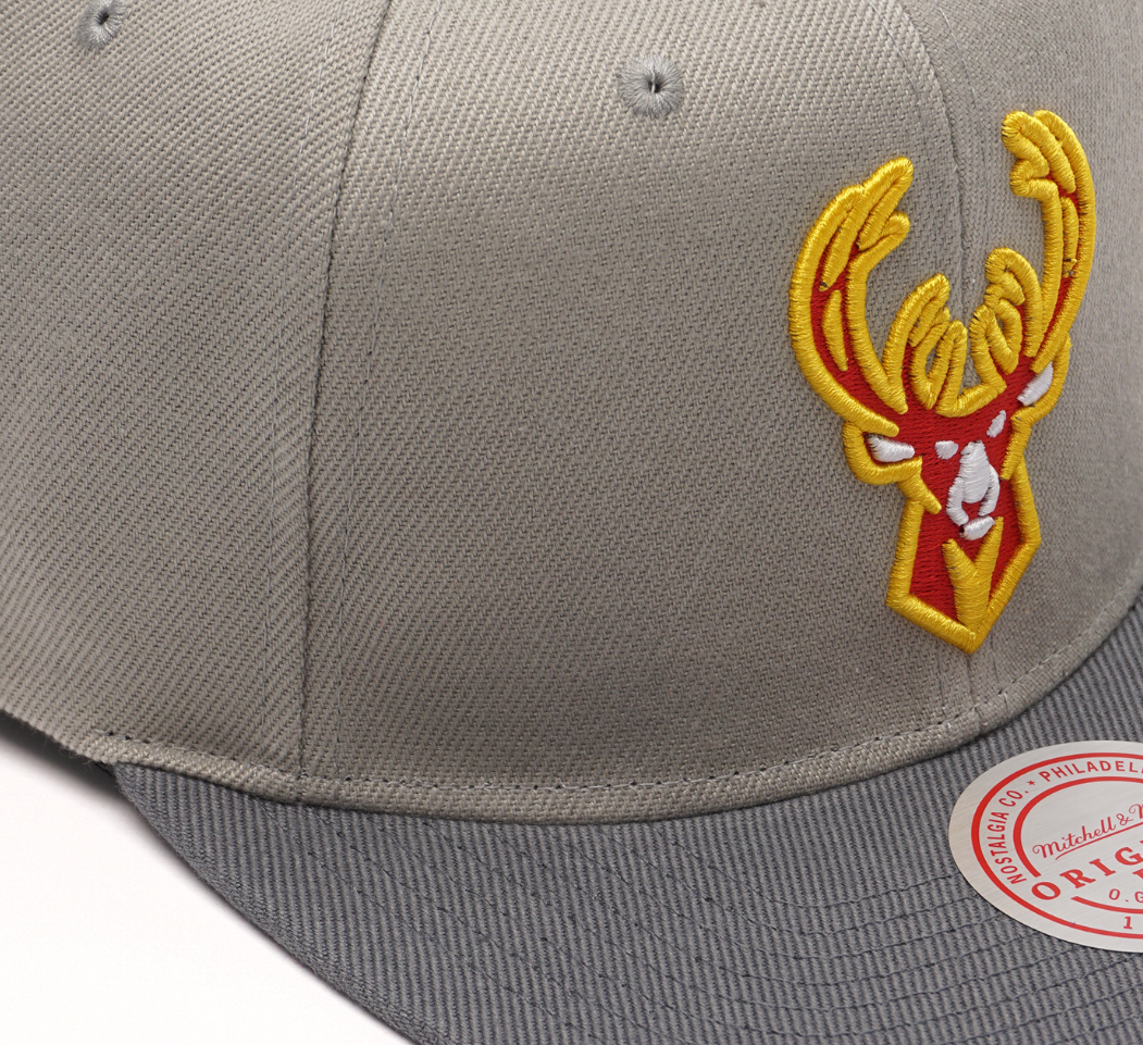 Milwaukee Bucks Mitchell & Ness Cool Grey 3 Snapback Hat for Men product image 2, provided for visual reference and product