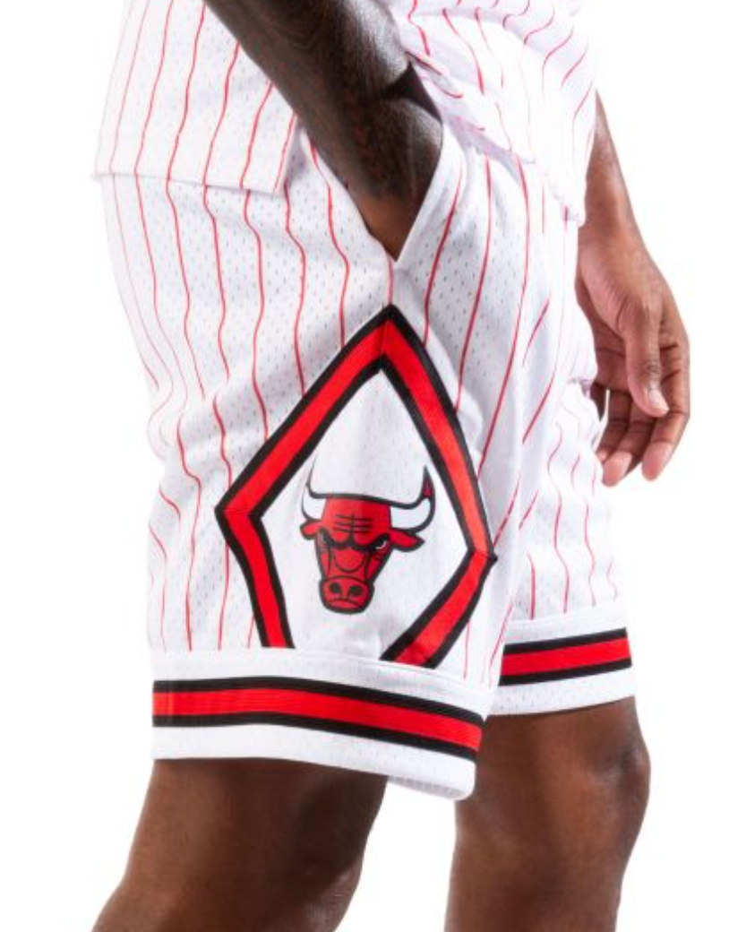 Mitchell & Ness Chicago Bulls Hardwood Classic White Reload Swingman Shorts for Men product image 4, provided for visual