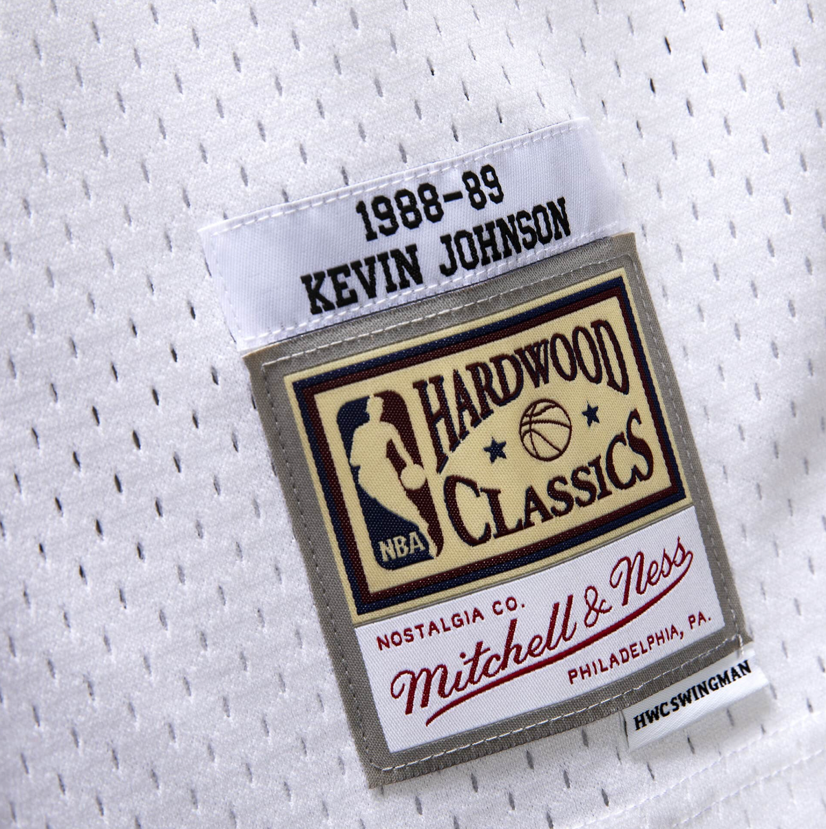 Mitchell & Ness Kevin Johnson White Phoenix Suns 1989-90 Hardwood Classics Swingman Jersey for Men product image 2, provided