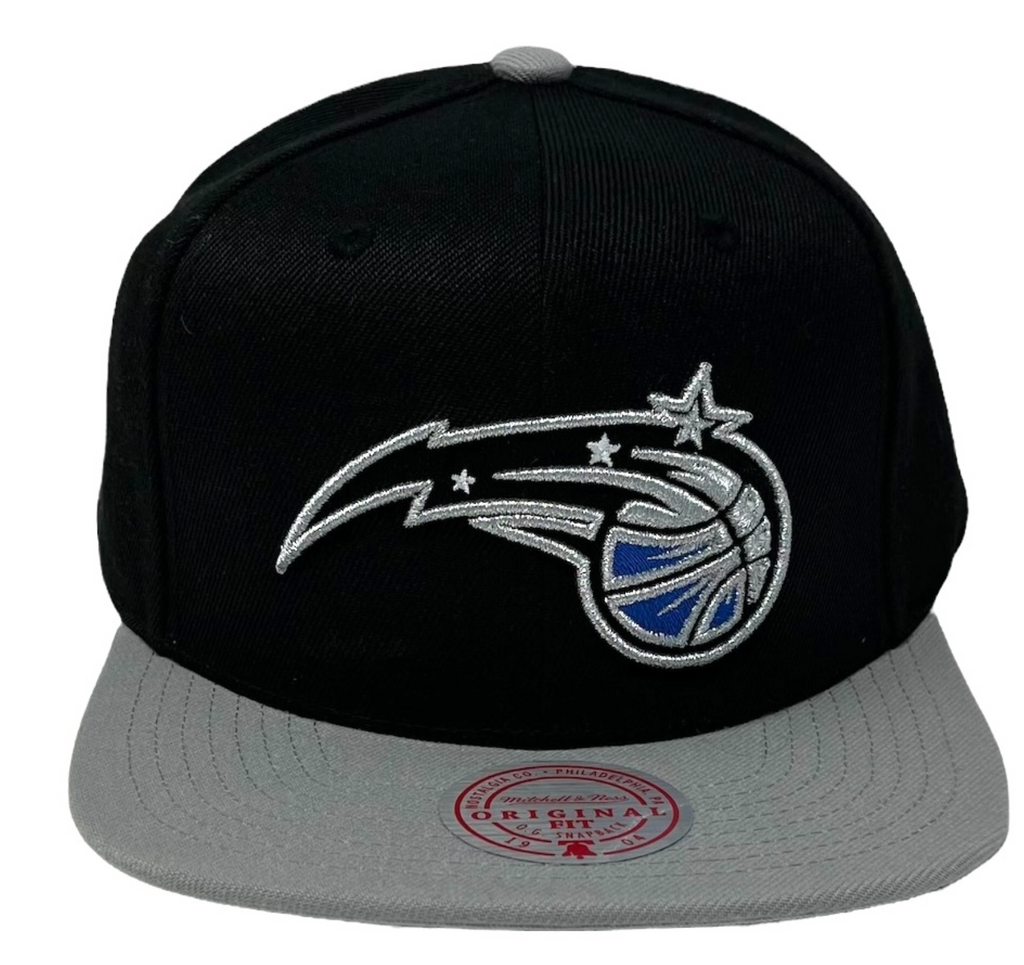 Mitchell & Ness Orlando Magic Basic Core 2-Tone Snapback Adjustable Hat for Men product image 2, provided for visual