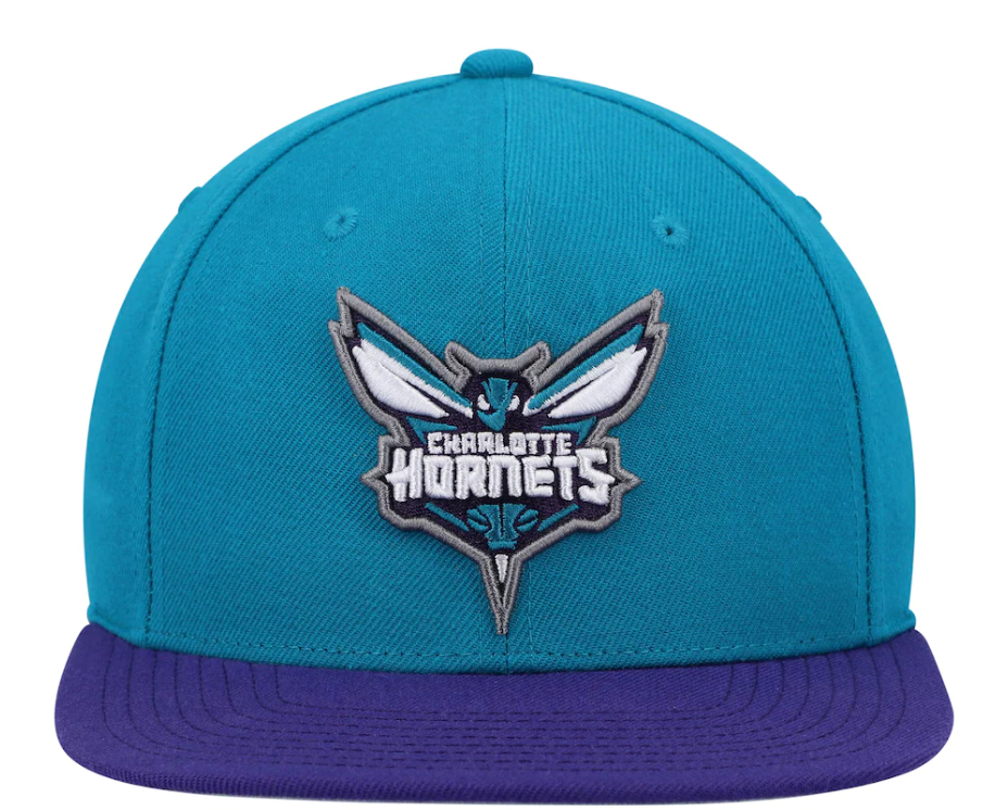 Mitchell & Ness Teal/Purple Charlotte Hornets 2-Tone 2.0 Snapback Hat for Men product image 2, provided for visual reference