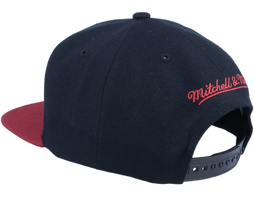 Miami Heat Mitchell & Ness 2-Tone 2.0 Snapback Hat-Black/Maroon for Men product image 2, provided for visual reference and