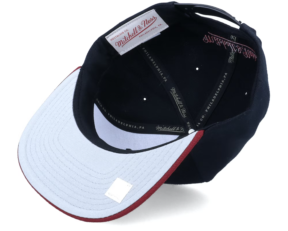 Miami Heat Mitchell & Ness 2-Tone 2.0 Snapback Hat-Black/Maroon for Men product image 3, provided for visual reference and