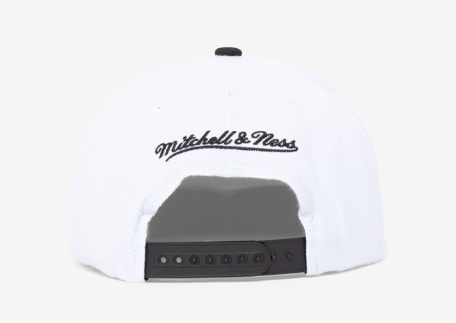 Atlanta Hawks Mitchell & Ness Hardwood Classics Reload 2.0 Snapback Hat - White/Black product image 4, provided for visual