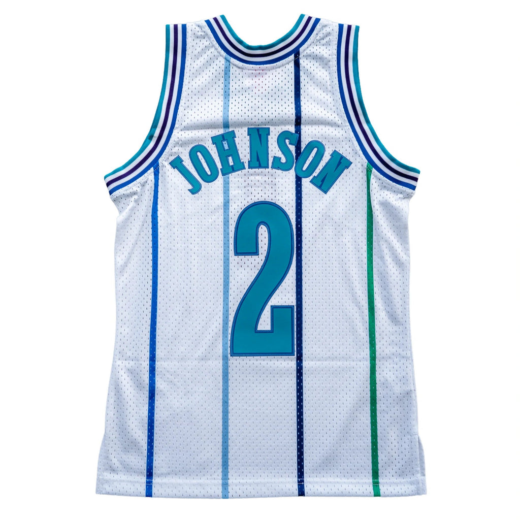 Mitchell & Ness Larry Johnson Charlotte Hornets White 1992-93 Hardwood Classics Swingman Jersey for Men product image 3,