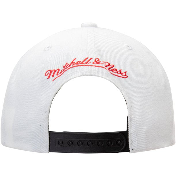 Portland Trail Blazers 2 Tone White/Black Mitchell & Ness Snapback Hat for Men product image 4, provided for visual