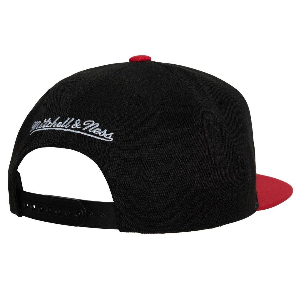 Portland Trail Blazers Mitchell & Ness 2 Tone Black and Red Low Big Face Hardwood Classics Snapback Hat for Men product