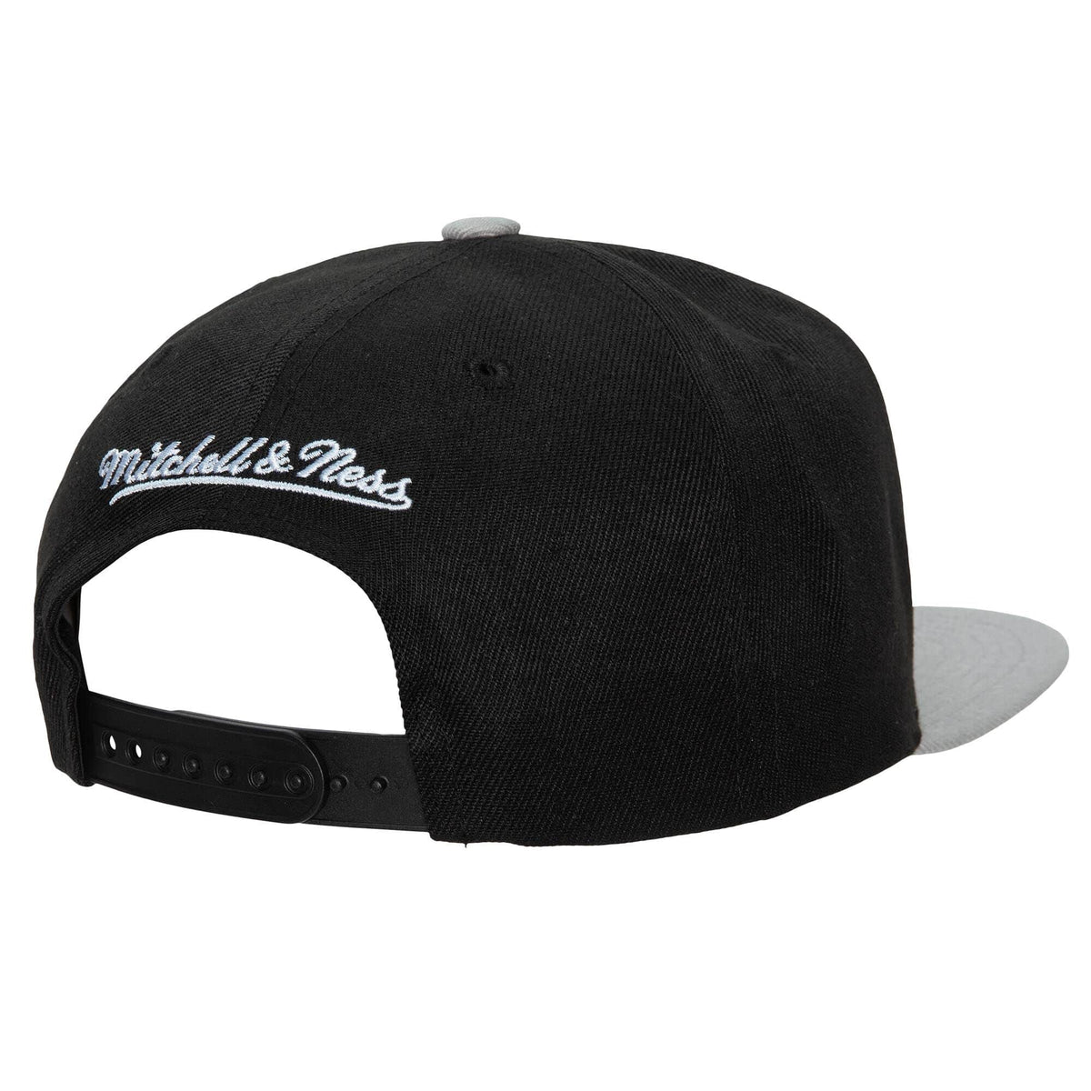 San Antonio Spurs Mitchell & Ness 2 Tone Black and Gray Low Big Face Hardwood Classics Snapback Hat for Men product image 2,